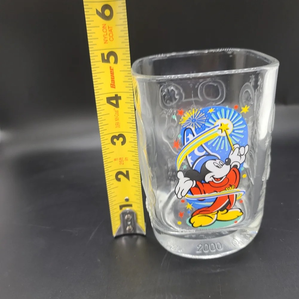 2000 Walt Disney World/ McDonald's Celebration Glasses. - Picture 9 of 16